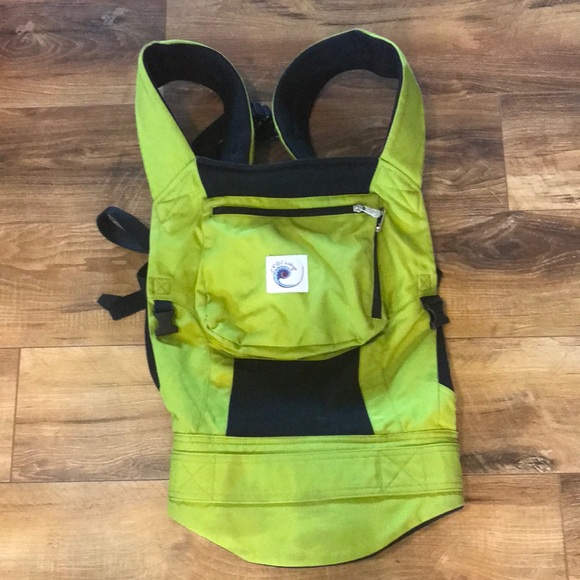 ergo baby carrier green